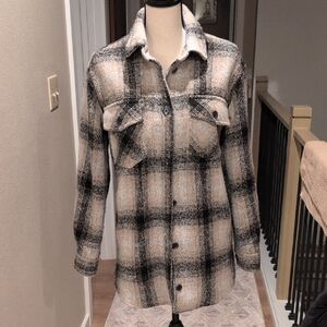 Thread & Supply Gray and Cream Flannel Thick Shacket. S
